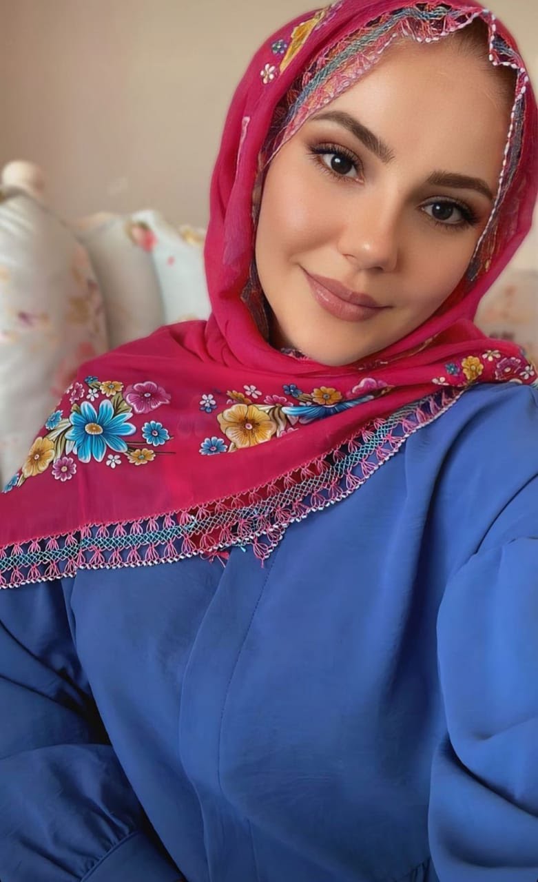 Cafer İdeal Kadın Escort Bayan Neval