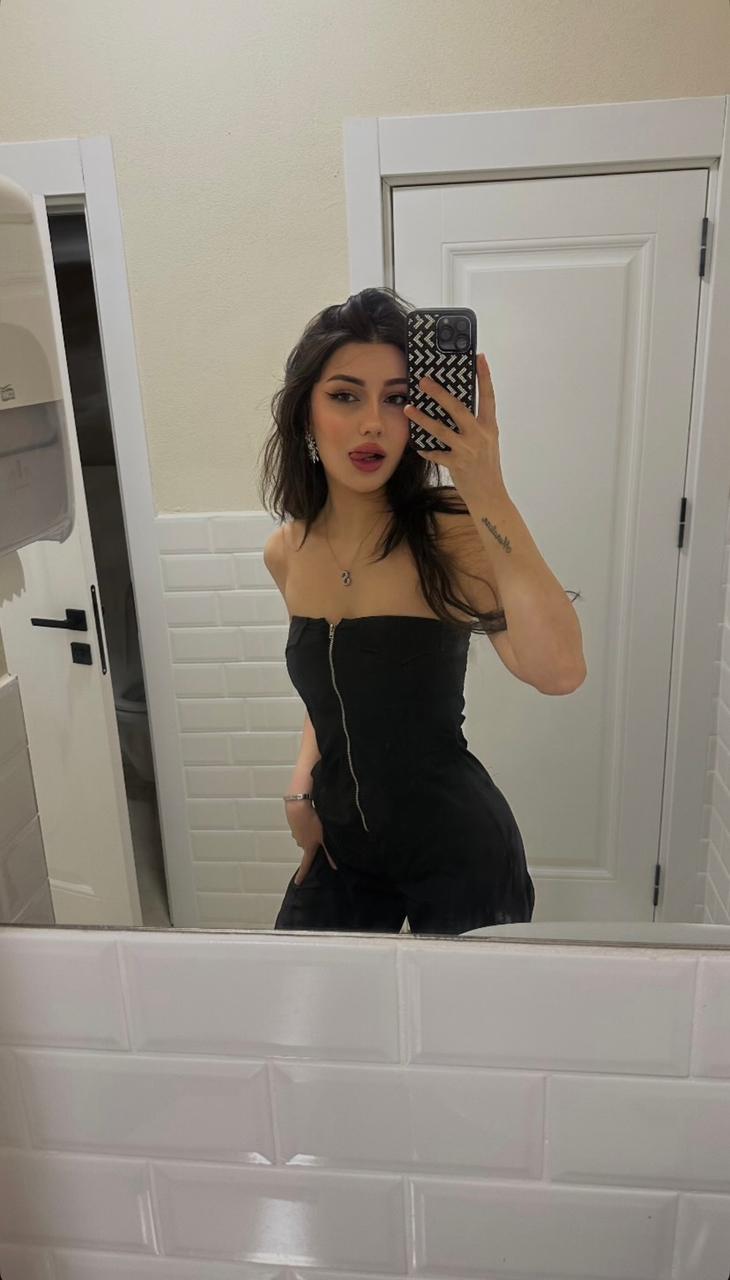 Kavak Arabada Görüşen Bayan Escort Aleyna